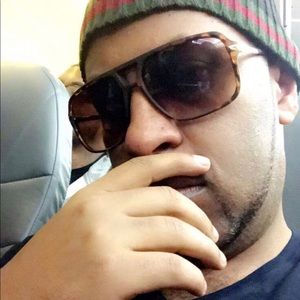 Meet your Posher, Abel